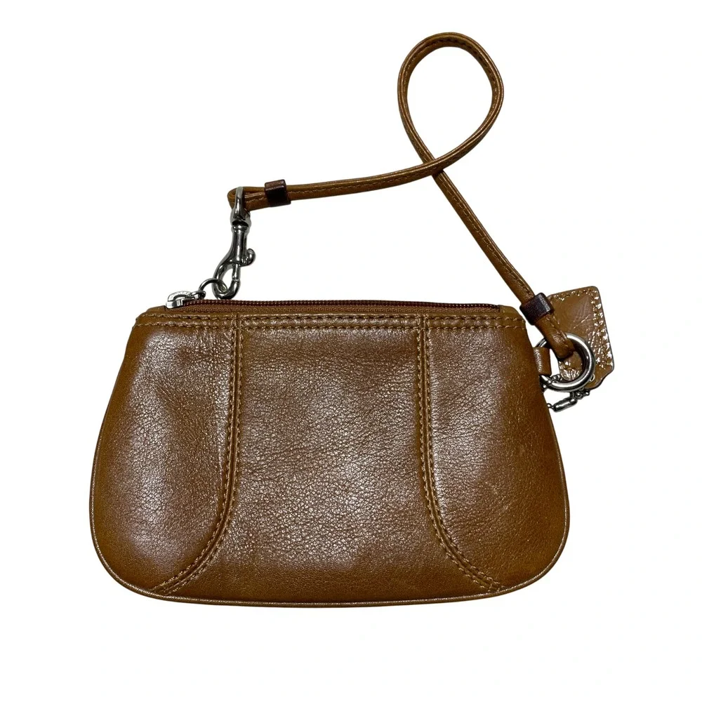 Coach Brown Leather Wrislet‎ Pouch Zip Top Detachable Wrist Strap 6 X 4